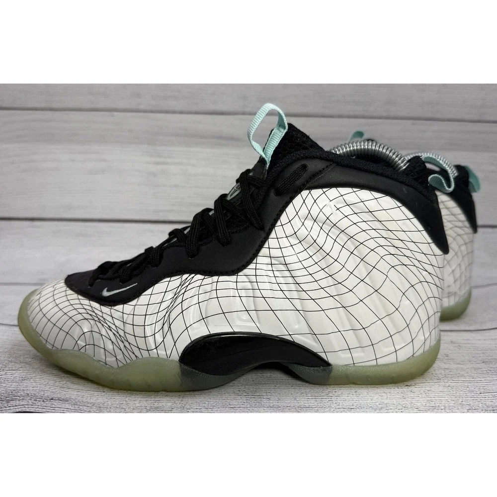 Nike‎ Little Posite One Foamposite Platinum Tint Warped Grid Sz 4.5 Y CW1596-005